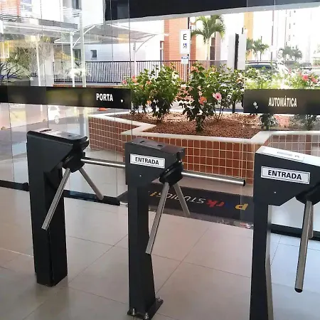 Ap Confortavel E Funcional Proximo Ao Aeroporto E Embaixadas Brasilia Exterior photo